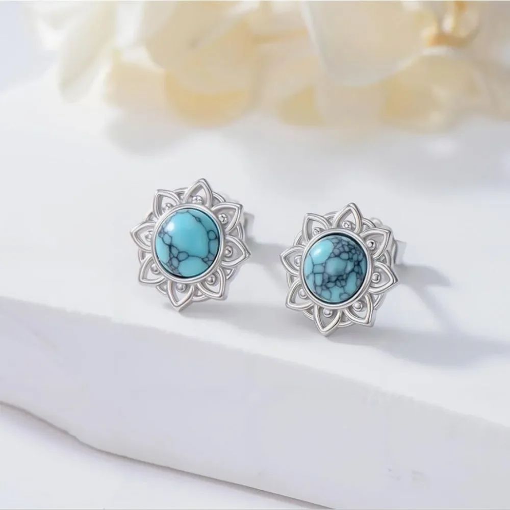 ☔️🩵⏭️NIB Sterling Silver & Turquoise 10mm Stud Earrings